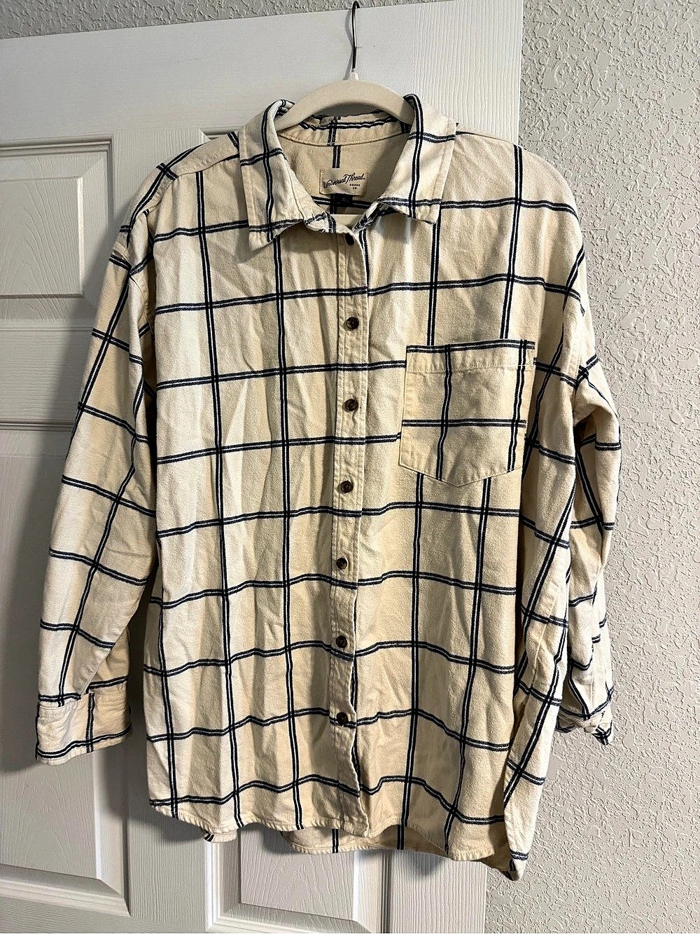 Universal Thread Plaid Oversized Shirt in Cream & Blue Size XL